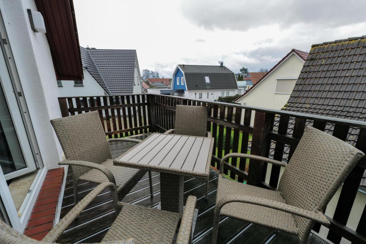 Ferienwohnungen Meerfarbig Zingst - Haustierfrei -Terrasse Mit Strandkorb Oder Balkon - E-Ladesaeule - Parkplatz - Wlan - Fahrradschuppen - Waschtrockner - Ruhig Und Zentral - Nichtraucher Exterior photo